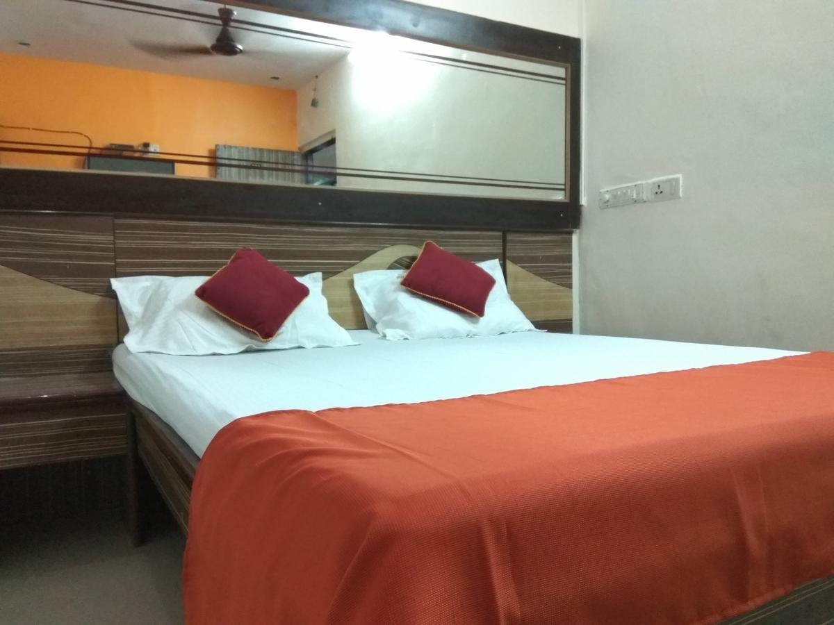 Hotel Shiva Panvel Ngoại thất bức ảnh